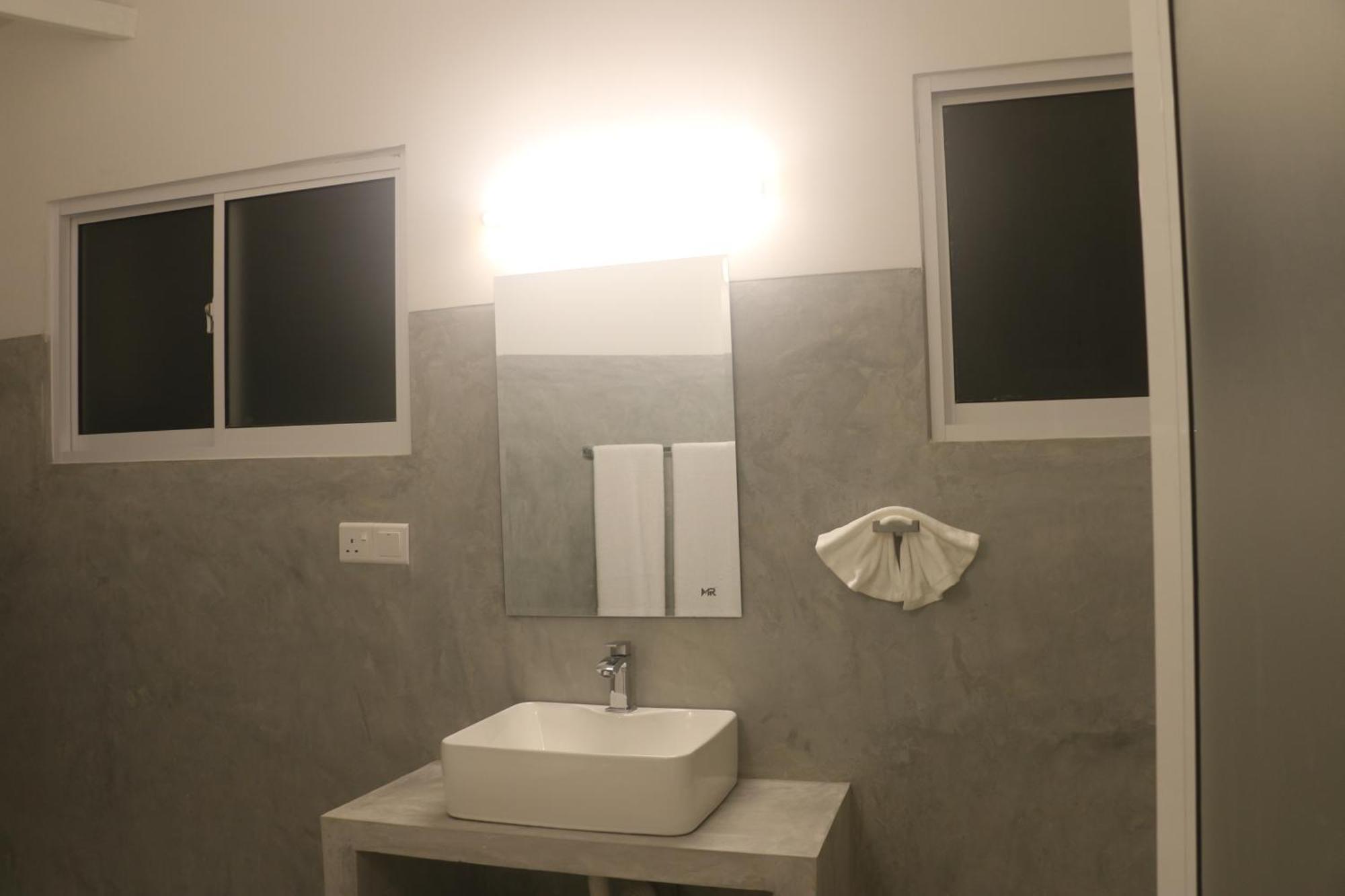 A.V.N Homestay Unawatuna Buitenkant foto