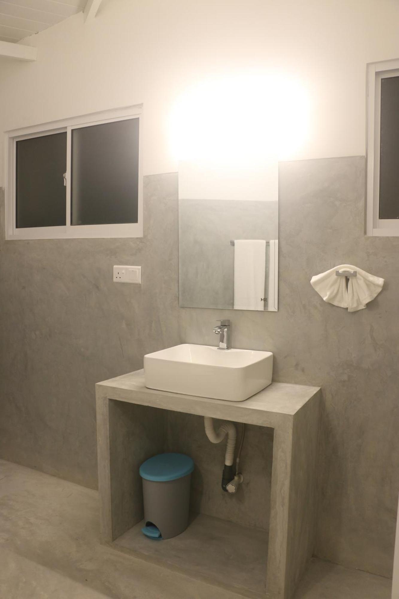A.V.N Homestay Unawatuna Buitenkant foto